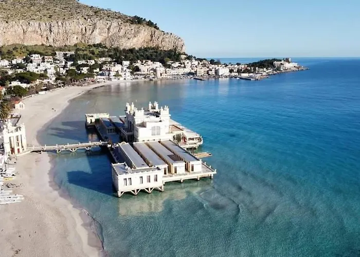 Mondello Manick Mare